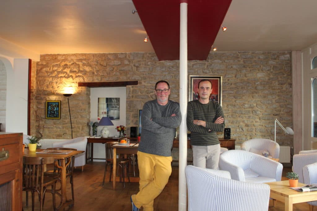 Les proprietaires des lieux Lhotel de Loctudy - Home